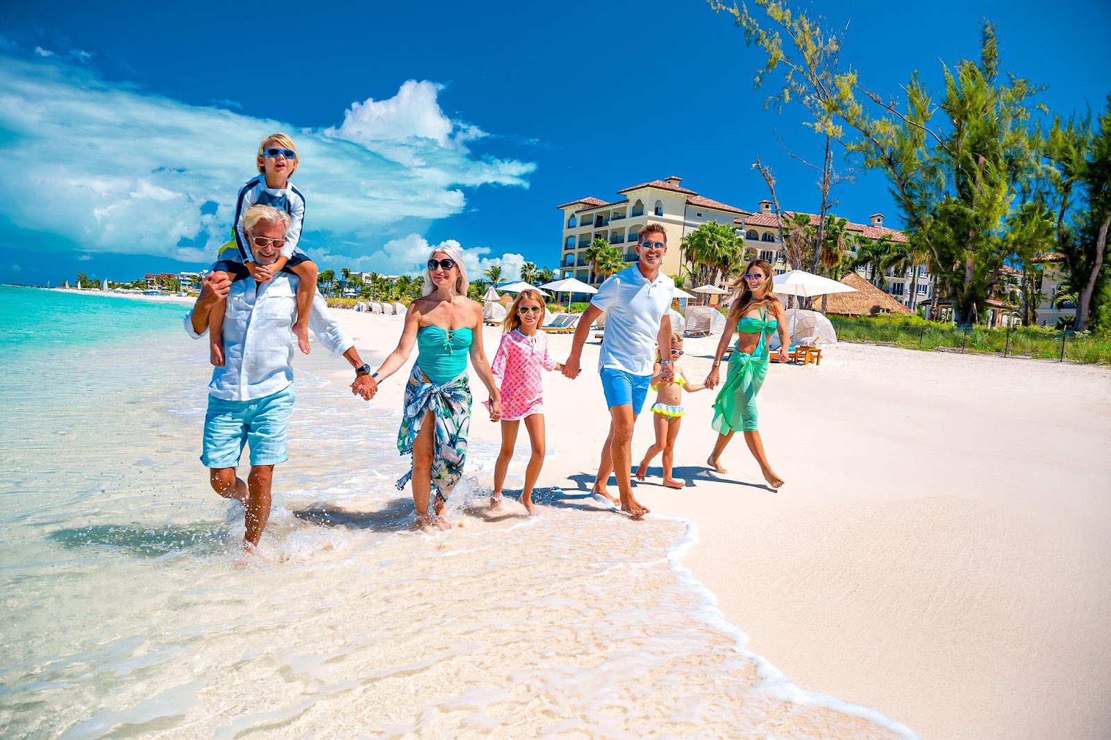 How To Plan A Family Vacation: A Helpful Checklist | BEACHES
