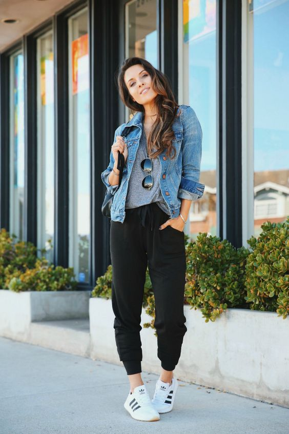 30 Trendy Outfits to Wear with Joggers - What Dress Code?
