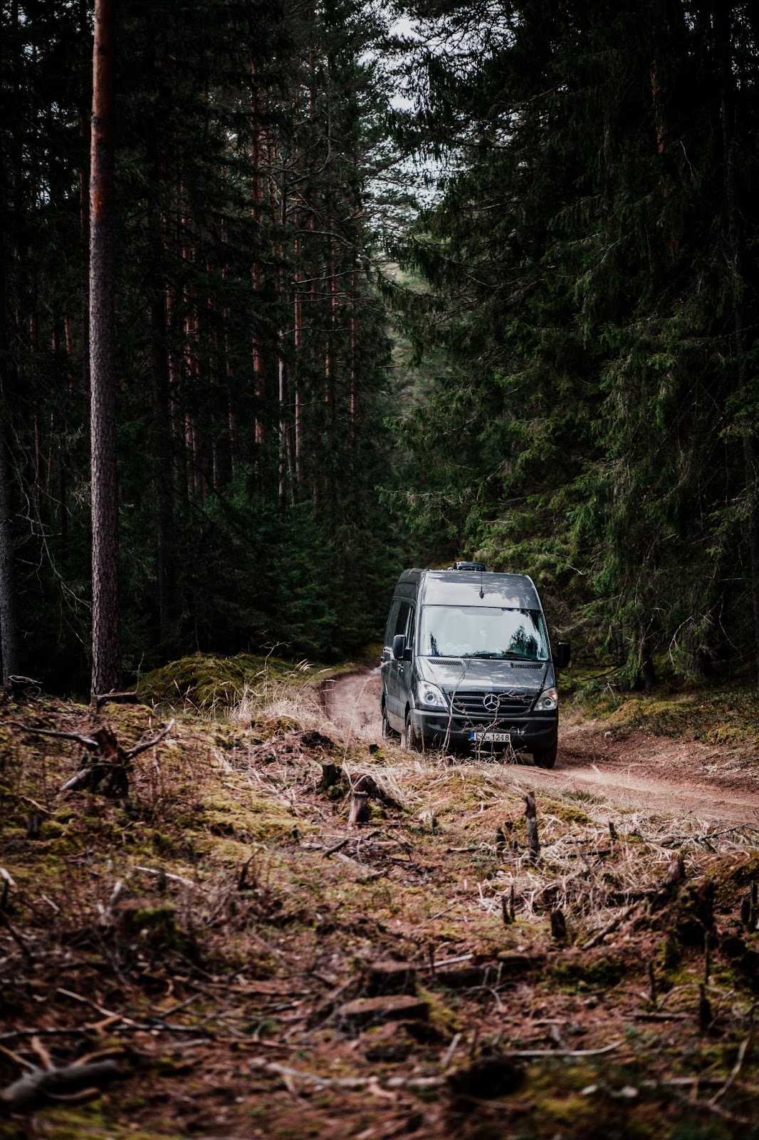 A Champions Guide to the Best Vehicles to Sleep In (Vans & Cars)
