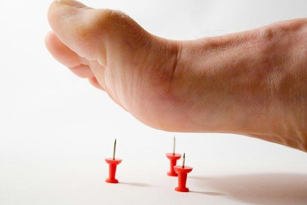 Differences Between Paresthesia and Peripheral Neuropathy | | Chronic Body  Pain