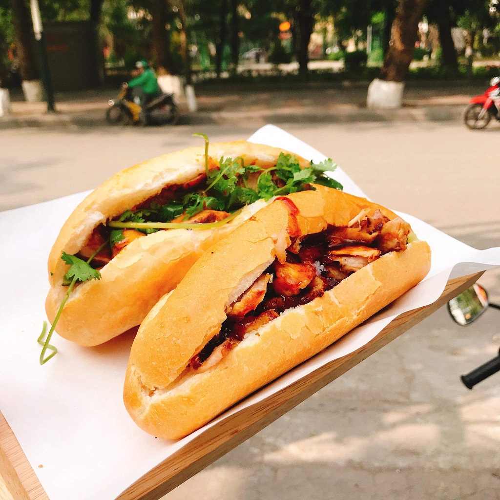 Bánh mì xá xíu là món ăn được nhiều người ưa chuộng