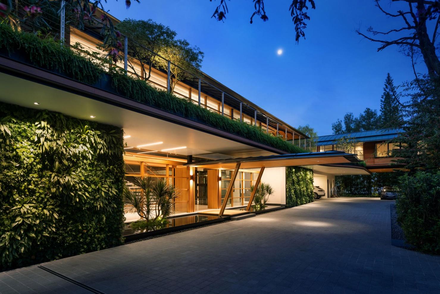 Beautiful Water Garden House Design