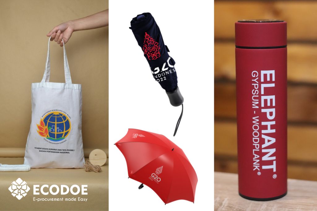 Tote bag, payung, dan tumbler merupakan souvenir kantor yang paling laris.
