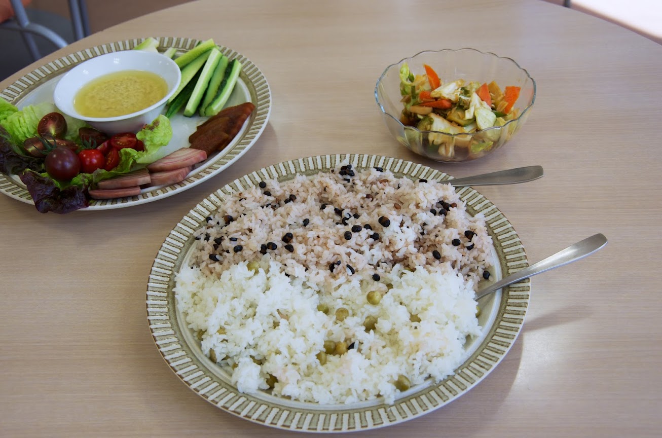 黒千石まめ御飯、エンドウ豆御飯