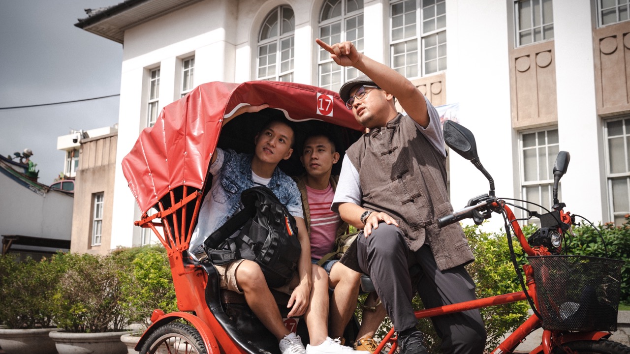 people on bike tour