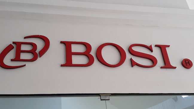 Mall del Rio, Av. Felipe II, Cuenca 010205