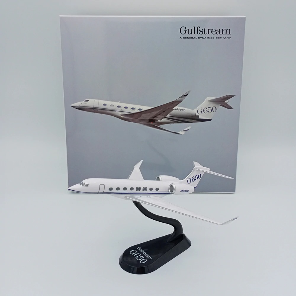 1:250 Gulfstream G650 Private Jet Airplane Desktop Display model with stand