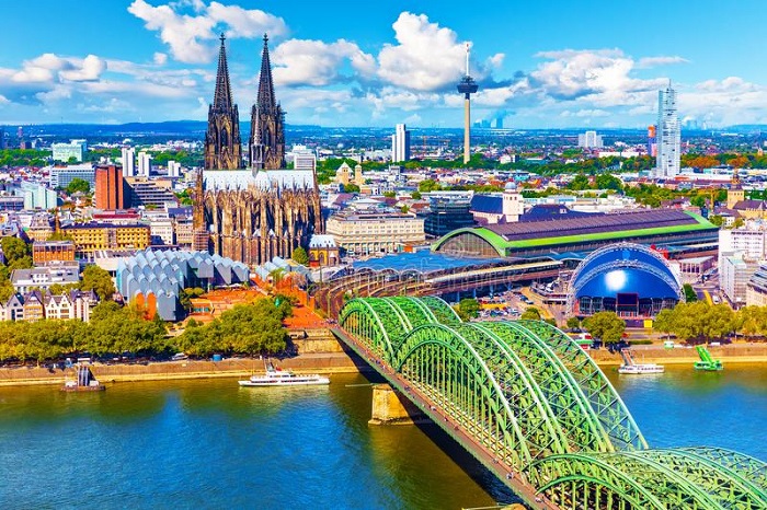 Tour du lịch Đức -  Thành phố Cologne xinh đẹp được coi là trung tâm văn hóa và nghệ thuật của Đức