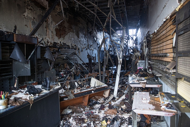 Aftermath of the riots in the Fairfaix District of Los Angeles, CA Black Lives Matter protest aftermath and cleanup, Los Angeles, USA - 31 May 2020