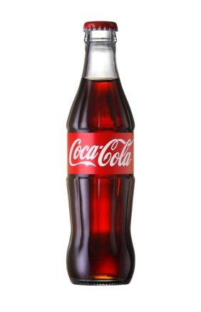 A bottle of soda with a red label

Description automatically generated