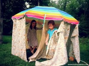 10 maneiras de fazer uma cabana em casa - cabana de guarda sol