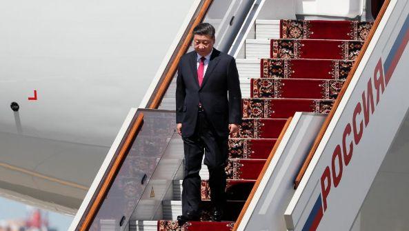 习近平罕发声指完全有条件、有能力、有信心应对各种风险挑战