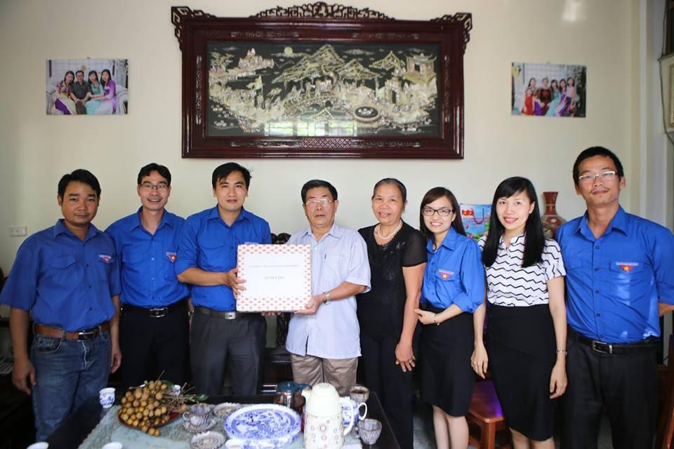https://scontent.fhan3-1.fna.fbcdn.net/v/t1.0-9/20245781_1231190286991114_8771269557829865770_n.jpg?oh=a3b09e0016998f654434b522be1e85f4&oe=59F03325