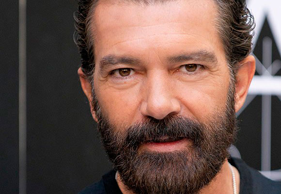 barba-antonio-banderas.jpg