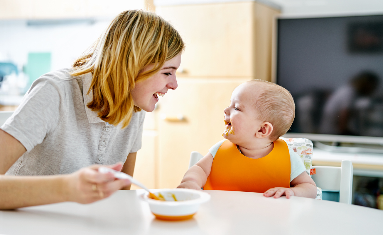 12 Aylık Bebek Beslenmesi Nasıl Olmalı? Mutlu Bebekler