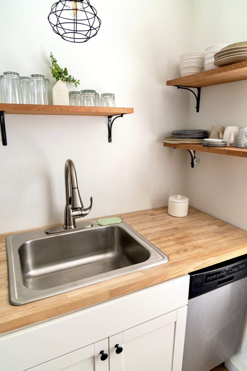 15 Smart Tips to Choose the Best Sink Designs for Your Kitchen