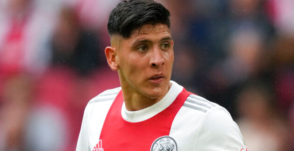 Chelsea to sign Ajax midfielder in Big million deal: Chelsea have been linked to midfielders and forwards in the transfer window 