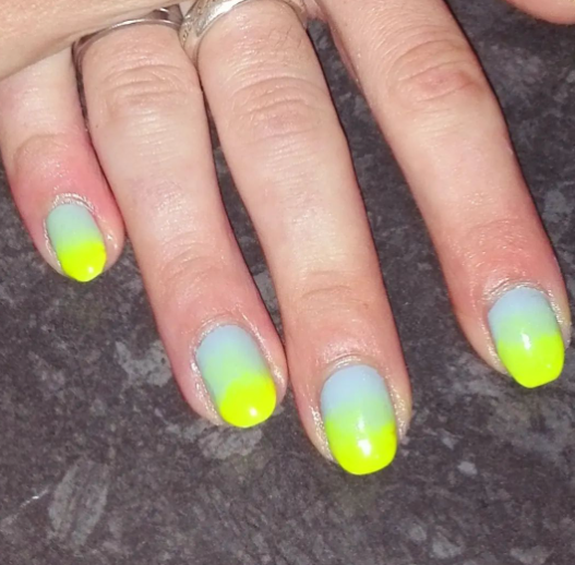 Lemon Flavour Ombre Nail Designs