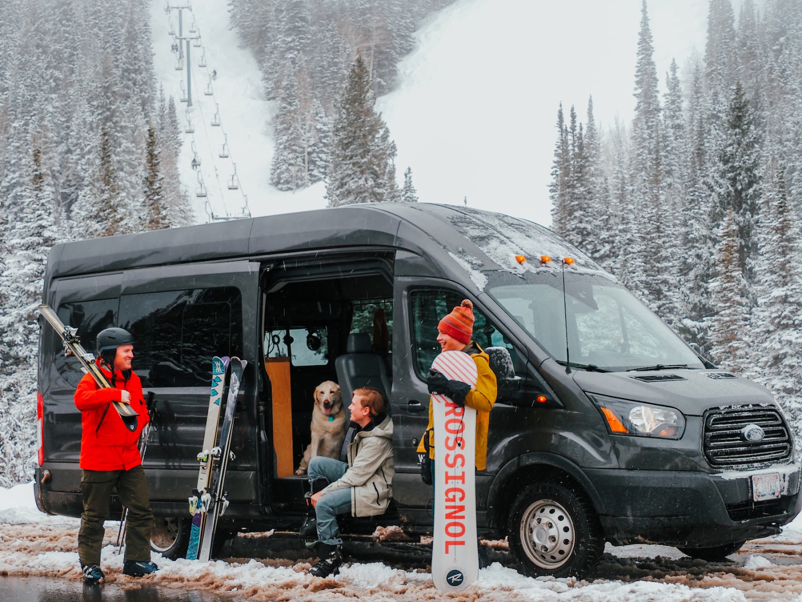 Outdoorsy campervan rental in the mountains