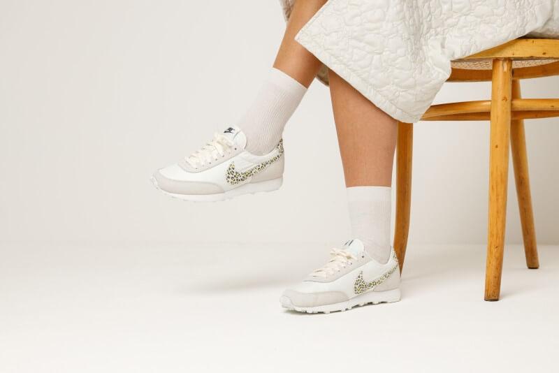 5 รองเท้าผ้าใบ Nike Daybreak สำหรับผู้หญิงสายสตรีท6