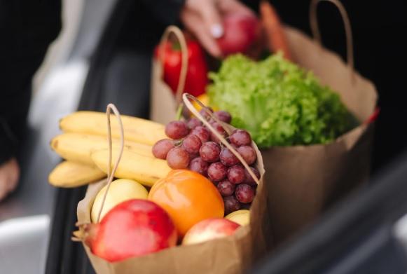 Grocery shopping in Grenada
