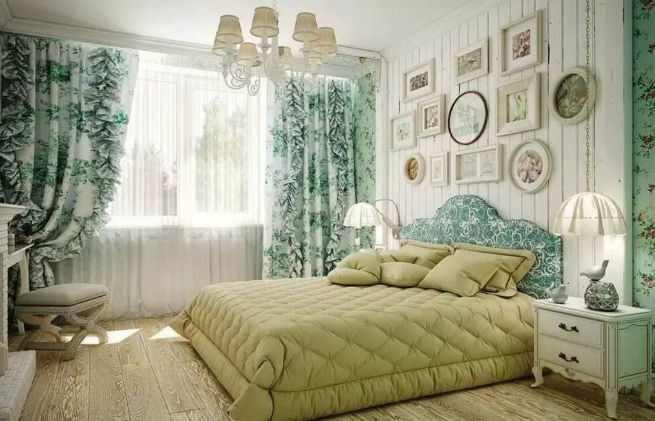 Rèm cửa vải lụa phong cách tân cổ điển với tông màu trắng