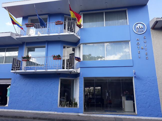 BlAS HOTEL & SUITES