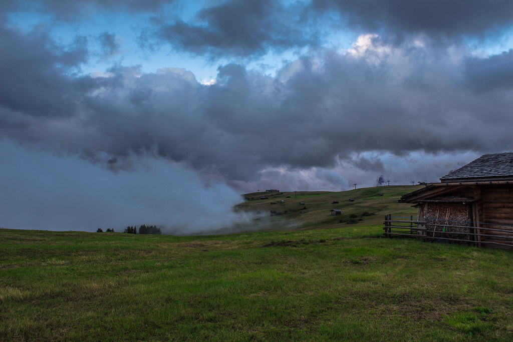 fallen clouds | impressions from alpe di siusi | volker ißbrücker | Flickr