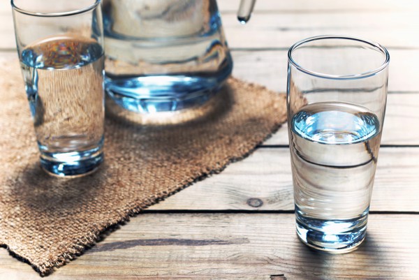 Những quan niệm sai lầm về nước uống nhiều người đang mắc phải