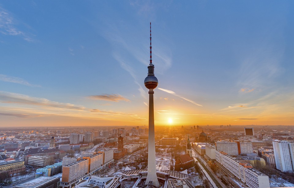 Berlin Fernsehturm Sunset 