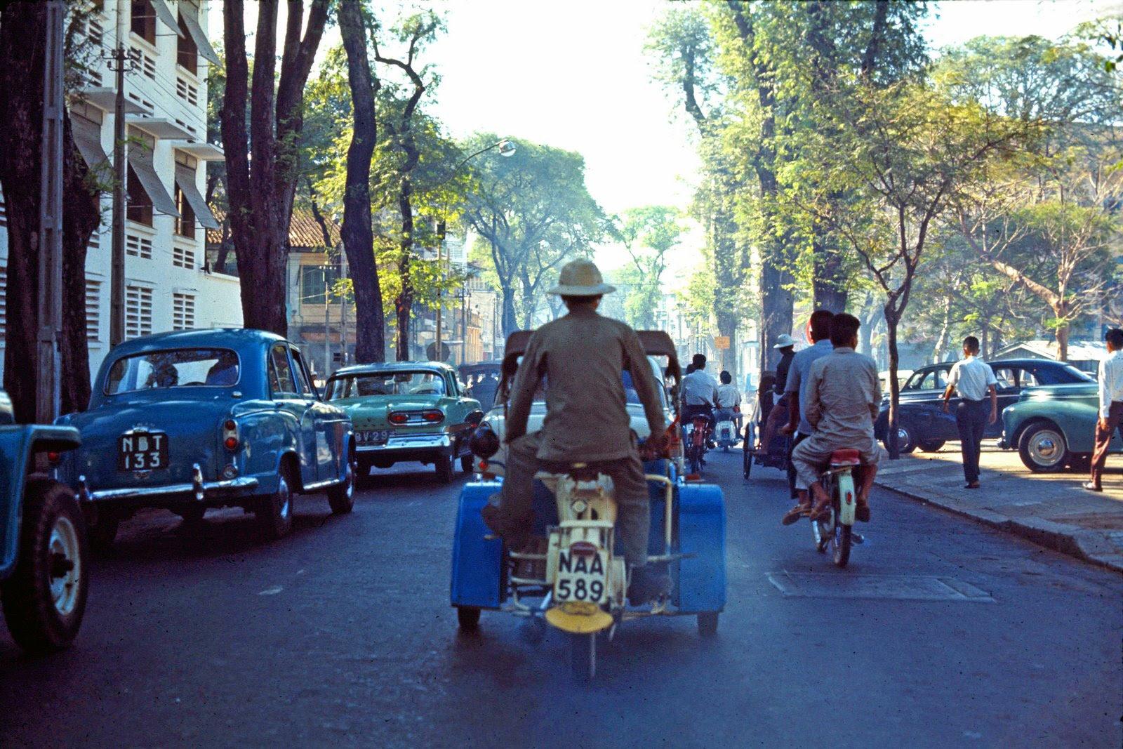 60 tấm ảnh màu đẹp nhất của đường phố Saigon thập niên 1960-1970 - 36