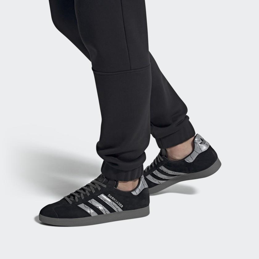 5 รองเท้าผ้าใบ adidas Originals X Star Wars6