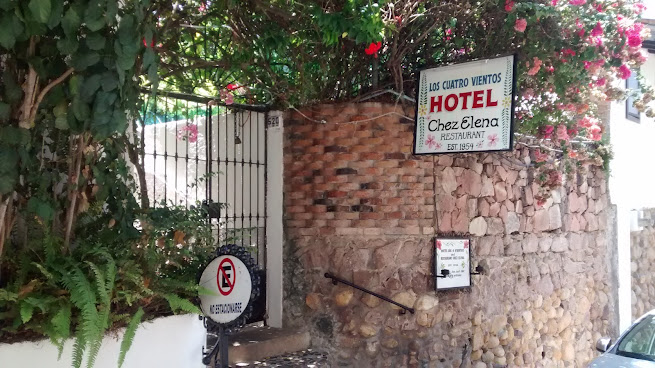 Hotel Cuatro Vientos by null