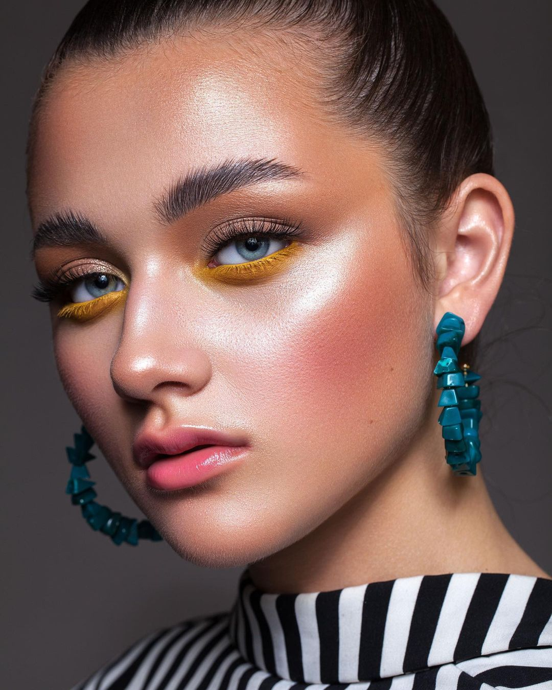 Yellow Eye Shadow on the Lower Lash Line