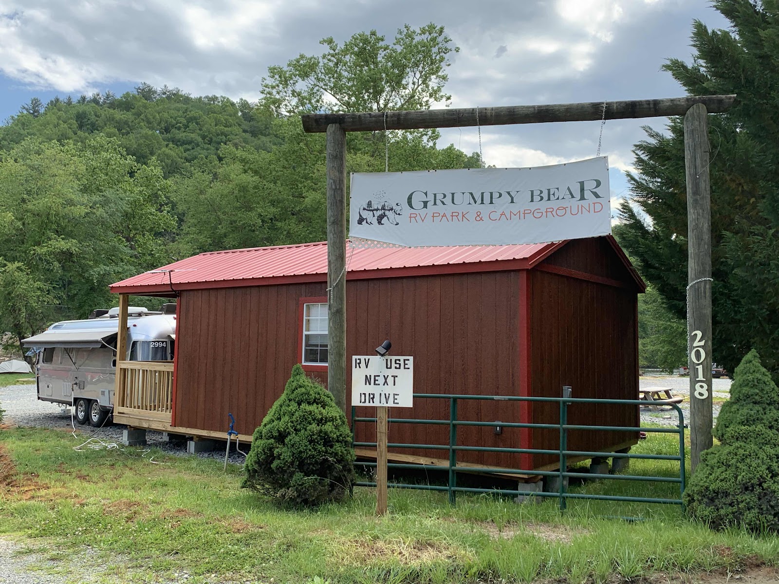 Cozy Rosie Grumpy Bear Rv Park And Campground Bryson City North Carolina May 2019