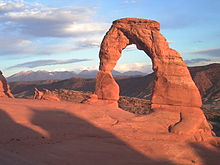 But Tre -Delicate_arch_sunset.jpg