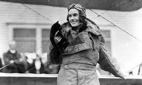 Jean Batten and Buddy the cat | NZHistory, New Zealand history online