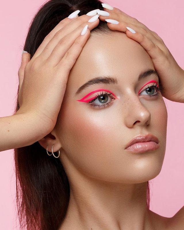 Neon Pink Makeup