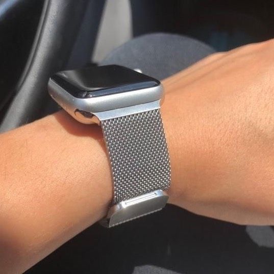 How to Change Your Apple Watch Band? Can You Change it Daily?