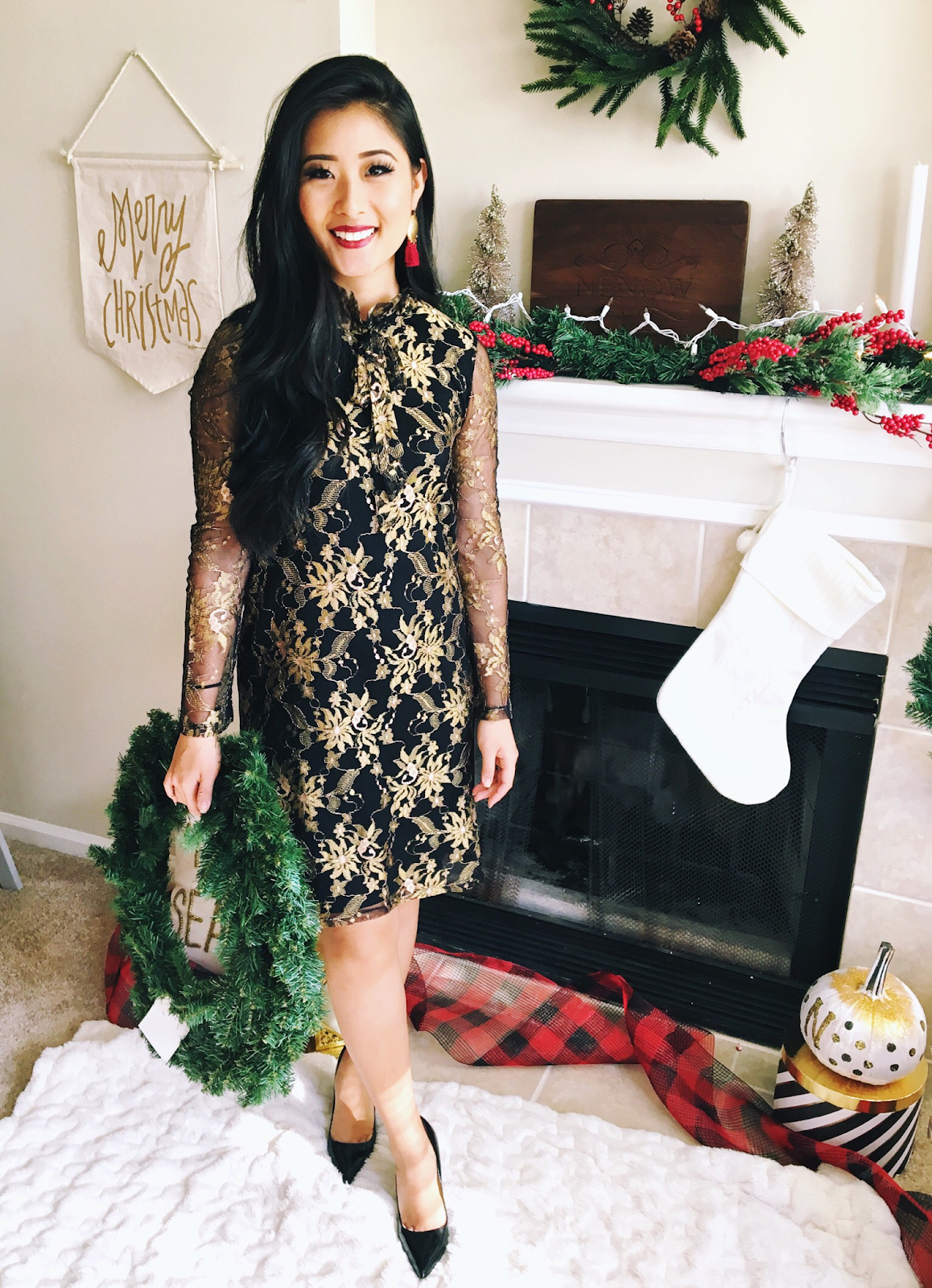 Jadoregrace.com // Glam Holiday Dress with Pink Blush