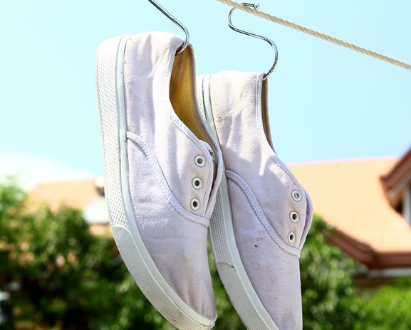 Thời trang nam: Mẹo giặt giày vải để không bị bay màu và mau cũ. YPzE0EaXlj15bwxYbov7zDSxZb7toXiEX3mbjVkHGhOOLP63Zz7hIaGPFOD0Am56ufyF4ZQmpf0vRcjmNd5KkphOixra2ouSxgDodWN2J1IbXFNUbdYGWRDLRs3HEU9HutPnomYO