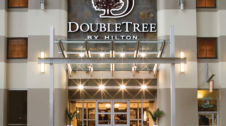 DoubleTree by Hilton Pittsburgh Hotel Downtown