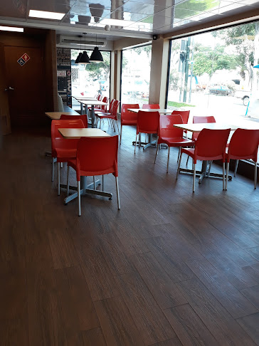 Domino's Urdesa