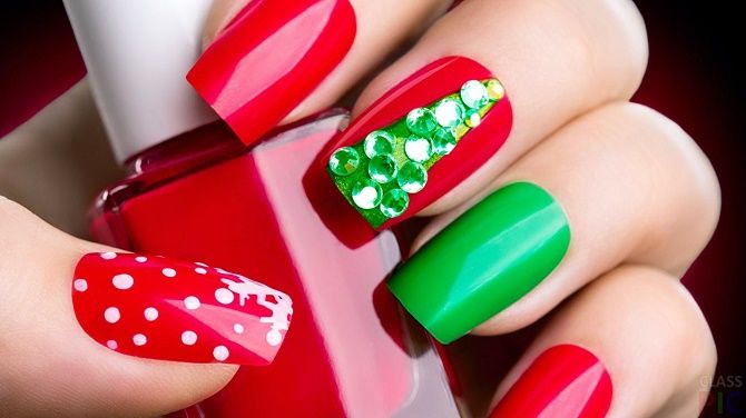 Festive manicure with a Christmas tree for the New Year 2022: beautiful options for nail design 22