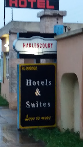 Harlescourt Suites, 1, DBS Road, By Summit Junction, Asaba, Nigeria, Park, state Delta
