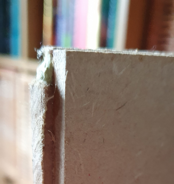 two non-aligned pieces of MDF