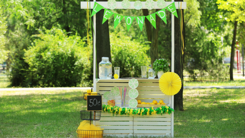 nicely decorated lemonade stand