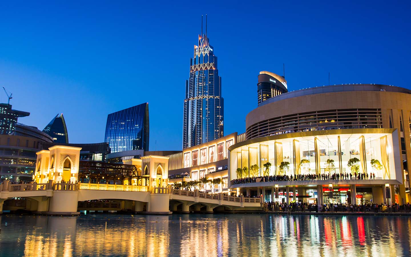 residents can find many popular malls in Dubai near the popular area