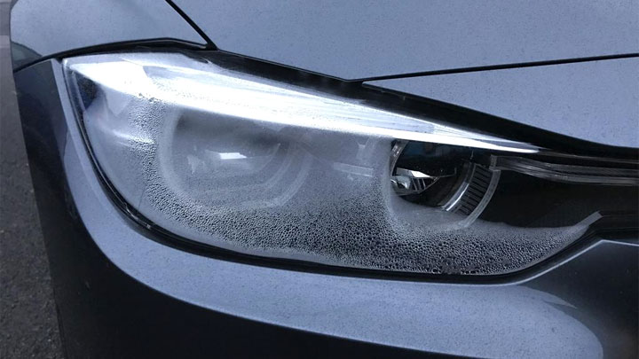 Condensation can be problematic, especially while driving in the dark. Moisture stuck within the gasket, such as dirt and dew outside your headlamp housing, can dull your headlights or even develop blind patches.