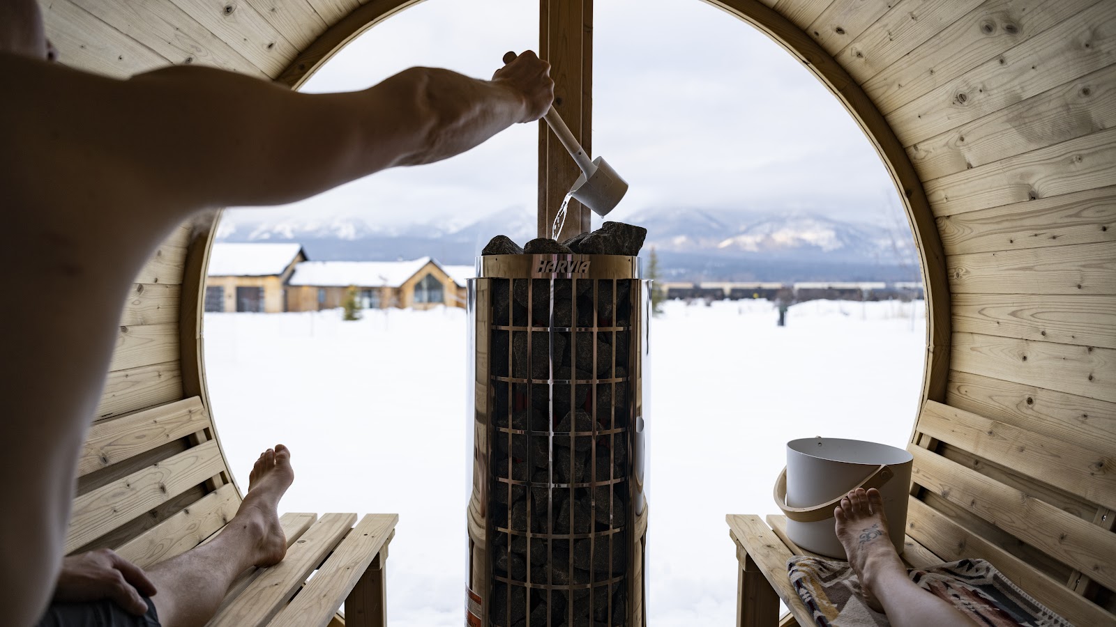 6 Best Outdoor Saunas (2024) Sweat Your Stress Away